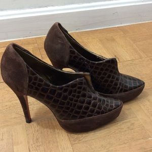 Paris Hilton | alligator | high heels